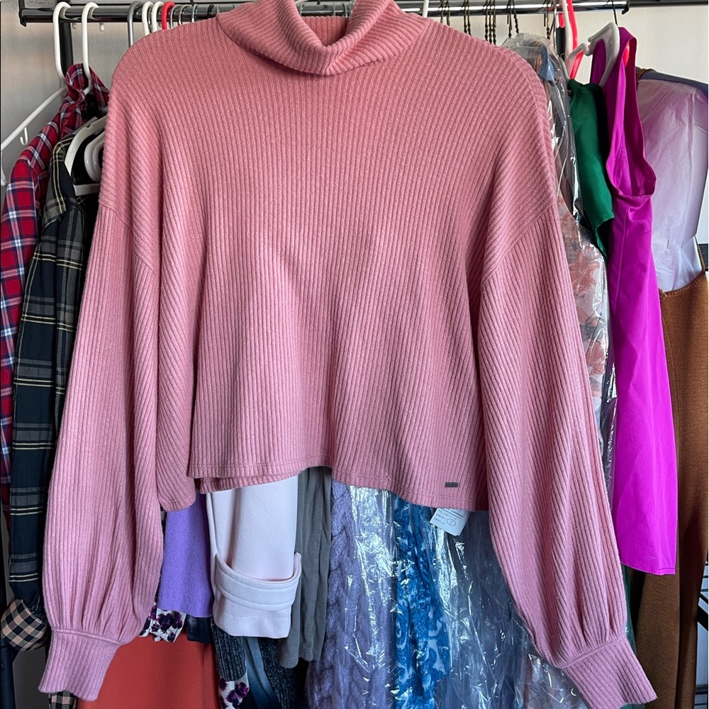 Hollister Ribbed Longsleeve Sweater